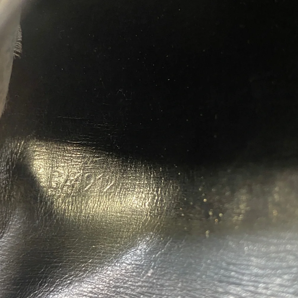 Authentic Louis Vuitton Black Epi International Wallet